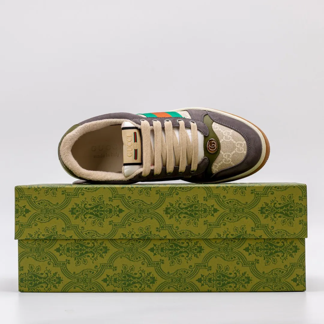 Factory price 580 [Higher version] GUCCI casual sports distressed small dirty shoes, polished cowhide fabric, hand-made distressed effect!  Original terry cloth, delicate, soft, comfortable and breathable. Privately molded steel-stamped two-color original TPU outsole (lower layer is wider, upper layer is narrower) to differentiate the wrong version of the outsole in the market. Fabric, material, outsole, detail comparison SIZE: 34-41, 38-45 regular size (women's 34, 41, men's 38, 45 customized, non-returnable and non-exchangeable) (women's colors and men's models need to be customized)